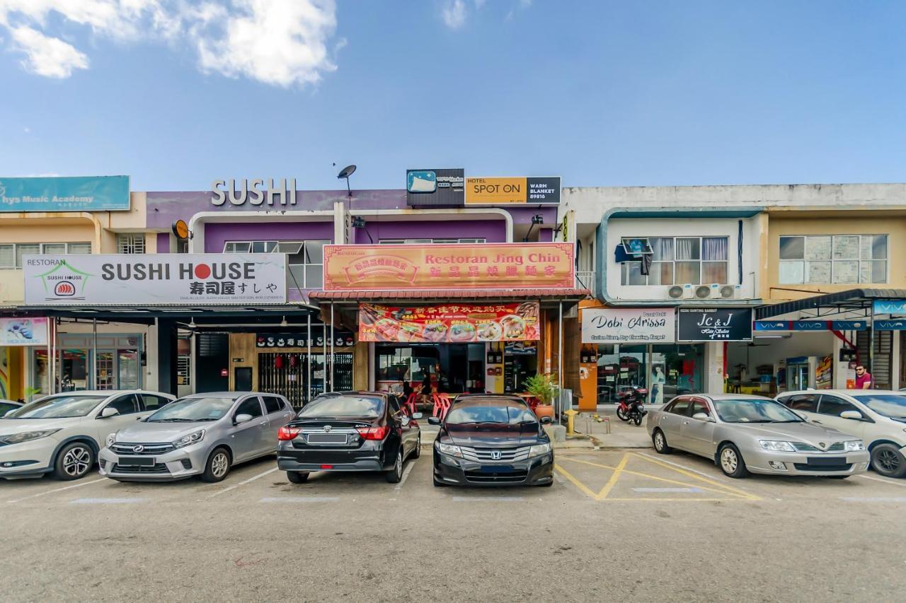 Spot On 89816 Warm Blanket Hotel Johor Bahru Exterior photo